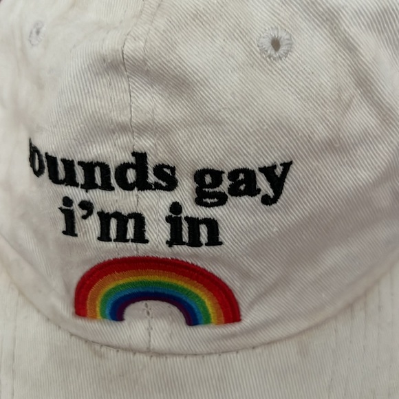 2 pride hats 🌈 - Picture 5 of 6